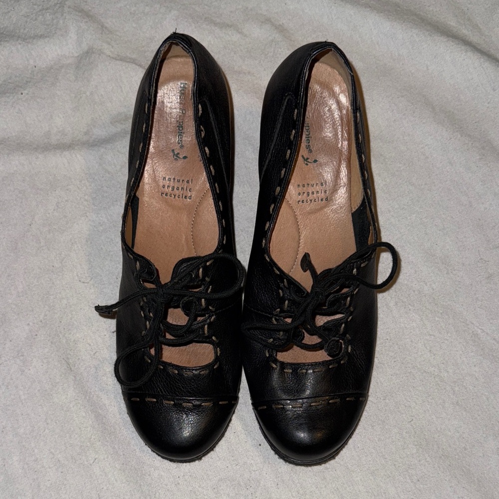 Hush Puppies: Vintage Black Lace-Up Heels